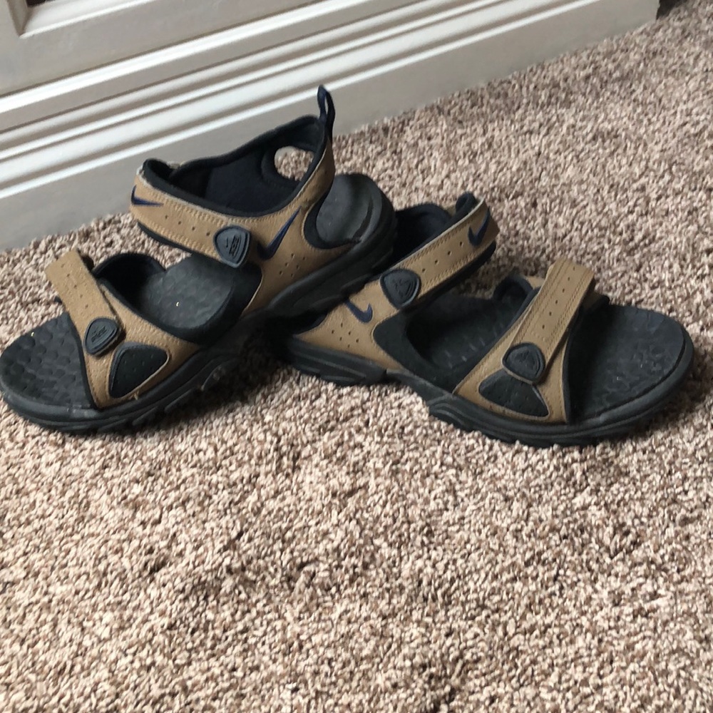Nike acg men’s sandals